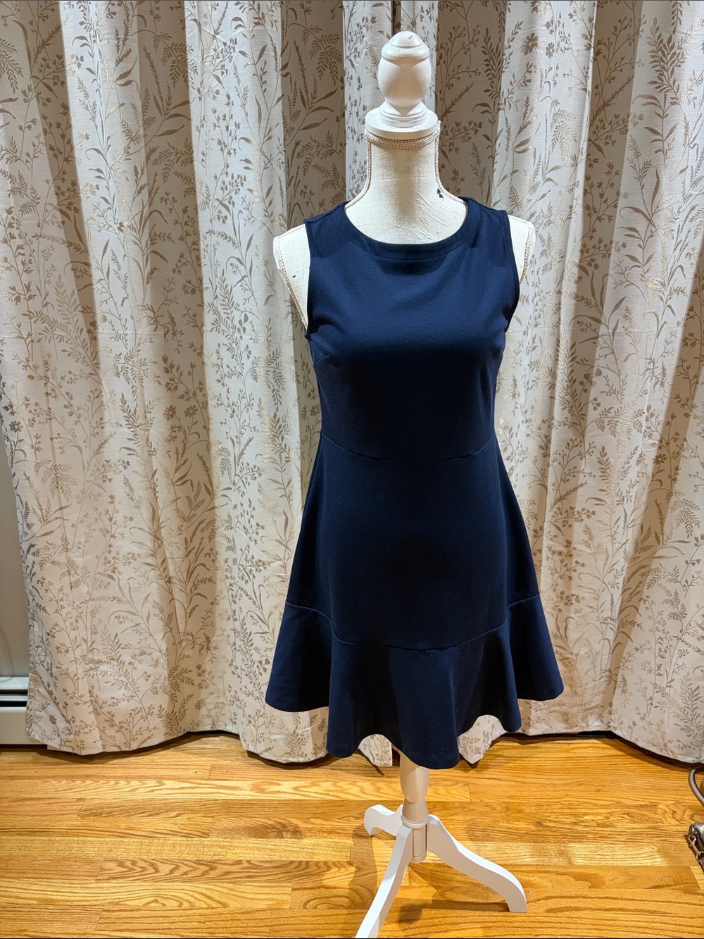 GAP navy sleeveless ruffle bottom dress - size small